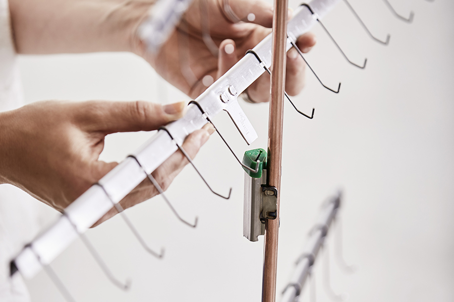 hang_on_170515-0257_1_dci_h_1.jpg (1)